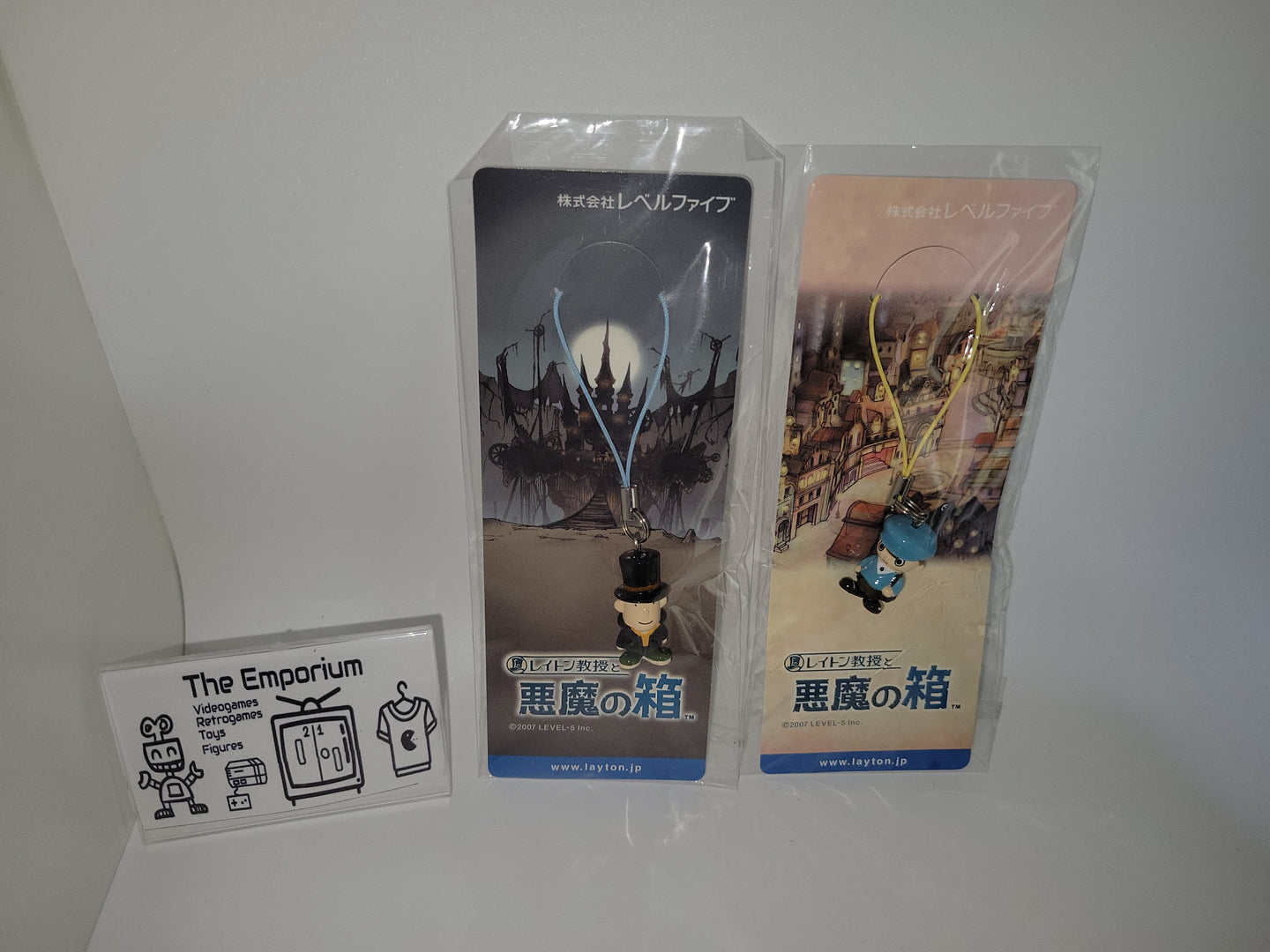 2007 vintage Professor Layton straps- toy action figure gadgets