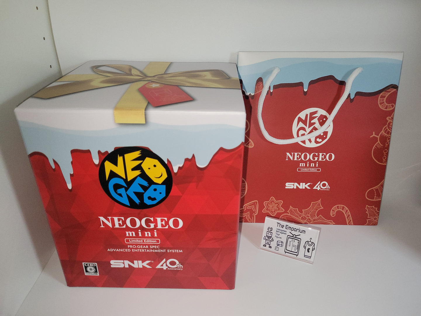 NEOGEO MINI Christmas Limited Edition - toy action figure gadgets