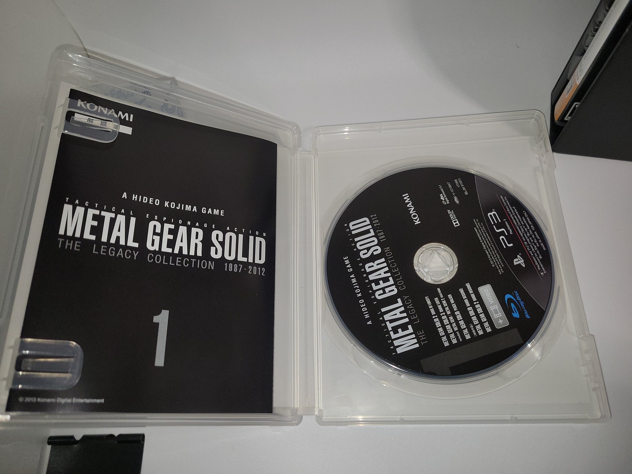 Metal Gear Solid: The purchases Legacy Collection (PS3, 2013) W/ Rare Art Book & Slipcover